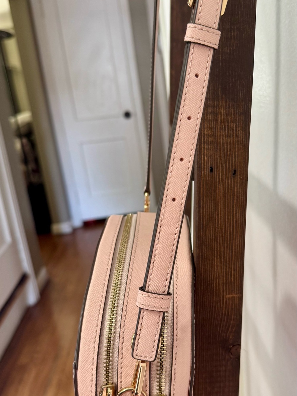 Authentic Tory Burch Emerson Purse - Picture 4 of 10